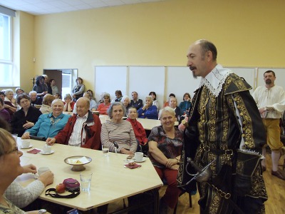 Vévodu vítali v Jablonci tancem, chlebem a solí