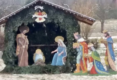 Vánoční strom a betlém rozsvítili i v Loužnici