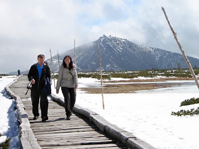 V Krkonoších je stále sníh, ale jaro se zadržet nedá!