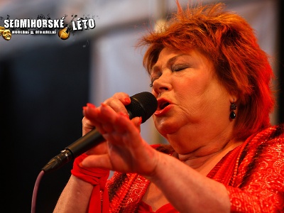 Fotoohlédnutí za koncertem Věry Špinarové v Sedmihorkách