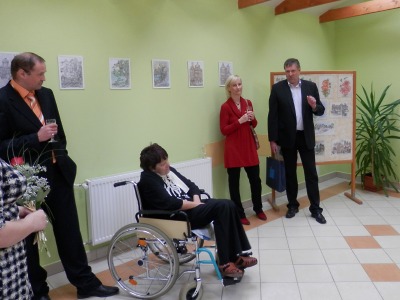 V Domově důchodců ve Velkých Hamrech zahájili výstavu Vlasty Velové