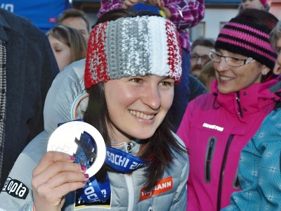 Zaplněné náměstí v Jilemnici vítalo olympioničku Veroniku Vítkovou