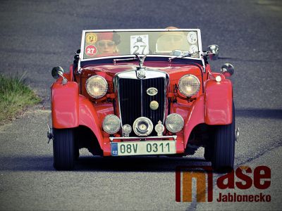 Obrazem: Veteránem za krtečkem do Jizerských hor 2015