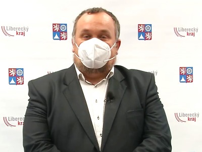 Autor foto:Archiv KÚ Libereckého kraje/ reprofoto z videa Tempo očkování se zvýšilo, registrovat se už mohou lidé nad 50 let