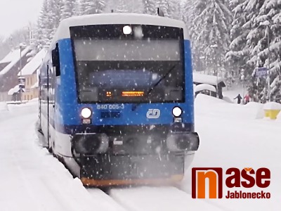 VIDEO: Jízda vlakem z Harrachova ve sněhové vánici