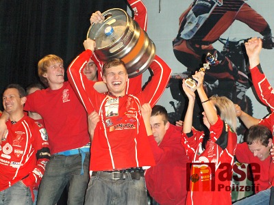 Obrazem: Slavnostní vyhlášení seriálu KTM ECC 2015