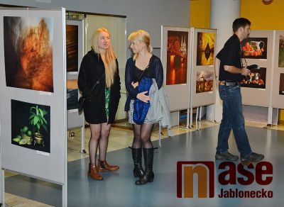 Jablonecký fotoklub Balvan má výstavu na krajském úřadě v Liberci