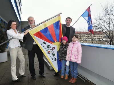 Potřetí v historii zavlála tibetská vlajka v sídle Libereckého kraje