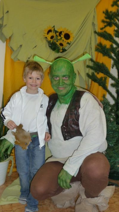 Obrazem: Budoucí prvňáčky vítal Shrek