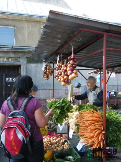 Na Zeleninovém trhu u Jabloně nakoupíte až do Vánoc