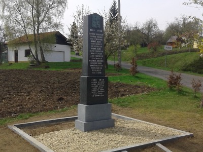 Město Železný Brod začalo s opravou válečných hrobů