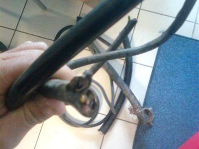 Jablonečtí strážníci dopadli zloděje kovů. Tvrdil, že našel kabel v sutinách