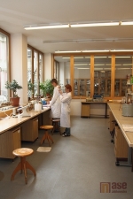Laboratoře sklářské školy