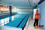 Chlouba hamrovské školy - rekonstruovaný bazén (zástupkyně ředitelky Dagmar Přeučilová )