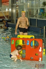 Čertovské vodní hrátky v jabloneckém bazénu 2011