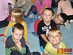 OBRAZEM: Děti z MŠ Čtyřlístek v jablonecké hale