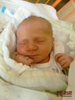 Poslední lednový den před půlnocí se narodila Lea Mičánová. Šťastnou maminkou je Petra Mičánová.