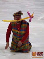 Maškarní rej na ledě, pořádaný DDM Vikýř na Zimním stadionu v Jablonci nad Nisou.