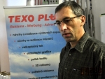 Spolumajitel firmy Texo Plus Jaroslav Novák ukazuje nové prostory ve firmě.
