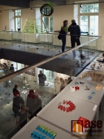 Výstava semestrálních prací studentů Návrhářství skla a šperku Katedry designu Textilní fakulty Technické univerzity Liberec v Galerii N.  