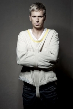 Zdeněk unikl ze svěrací kazajky za úžasných 4,22 sekundy. Nový světový čas padl na úkor zraněného ramene.