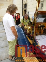  Sraz veteránů na nádvoří zámku Hrubý Rohozec