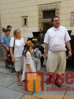  Sraz veteránů na nádvoří zámku Hrubý Rohozec