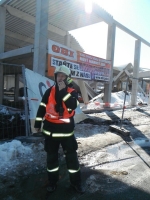 Zřícená střecha u rozestavěného hypermarketu OBI v Jablonci nad Nisou