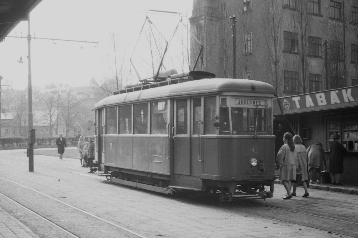 Historické fotografie a připomenutí tramvají 6MT na trati z Liberce do Jablonce<br />Autor: Archív Boveraclubu
