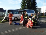 Nehoda osobního auta a autobusu na komunikaci I/9 v ulici Borská v České Lípě