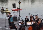 Koncert Komorního orchestru Quattro na mole jablonecké přehrady
