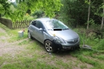 Nehoda Opelu Corsa, se kterým jela řidička ve směru od Železného Brodu na Splzov