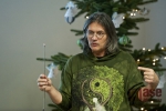 Známý astrolog Milan Gelnar při besedě v novém Envirocentru v Plavech
