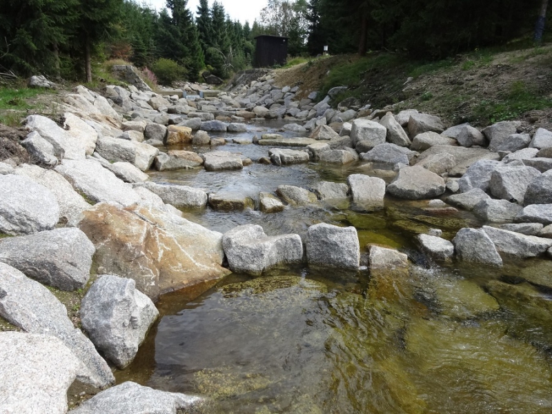 Zprůchodnění horního toku řeky Smědé - po dokončen<br />Autor: Archiv Nadace pro záchranu a obnovu Jizerských hor