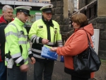 Policisté předávali předměty s reflexními prvky - Jablonec nad Nisou
