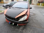 Střet dvou aut na křižovatce jabloneckých ulic Mánesova a V Luzích