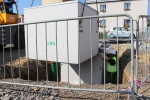 Pokládání podzemního kontejneru v Arbesově ulici v Jablonci
