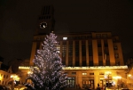 Vánoční strom před jabloneckou radnicí