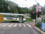Nehoda tramvaje a osobního vozidla, která se stala na jablonecké křižovatce ulic Liberecká a U Nisy