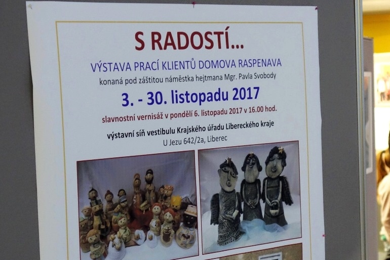 Výstava Domova Raspenava na půdě Krajského úřadu Libereckého kraje