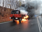 Požár nákladního automobilu Tatra 815 na silnici z Rychnova na Jablonec nad Nisou