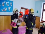 Cvičení hasičů v Mateřské škole ve Světlé pod Ještědem