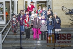 Vánoční zpívání na schodech v tanvaldské sportovce