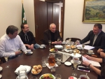 Setkání primátora Jablonce Petra Beitla a dalších radních města s představiteli církví