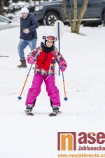 Zimní závody Poháru běžce Tanvadu odstartovaly slalomem na sjezdovce na tanvaldské Výšině