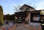 Zásah hasičů při požáru garáže v ulici Doubská v Liberci - Rochlicích