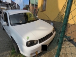 Střet dvou vozidel na jablonecké křižovatce ulic Mánesova a Skelná