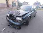 Nehoda osobního auta a motorkáře ve Velkých Hamrech
