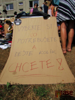 Putovní tatrhy na jabloneckém sídlišti Mšeno