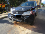 Nehoda dvou aut v Jablonci nad Nisou - Mšeně v ulici Palackého